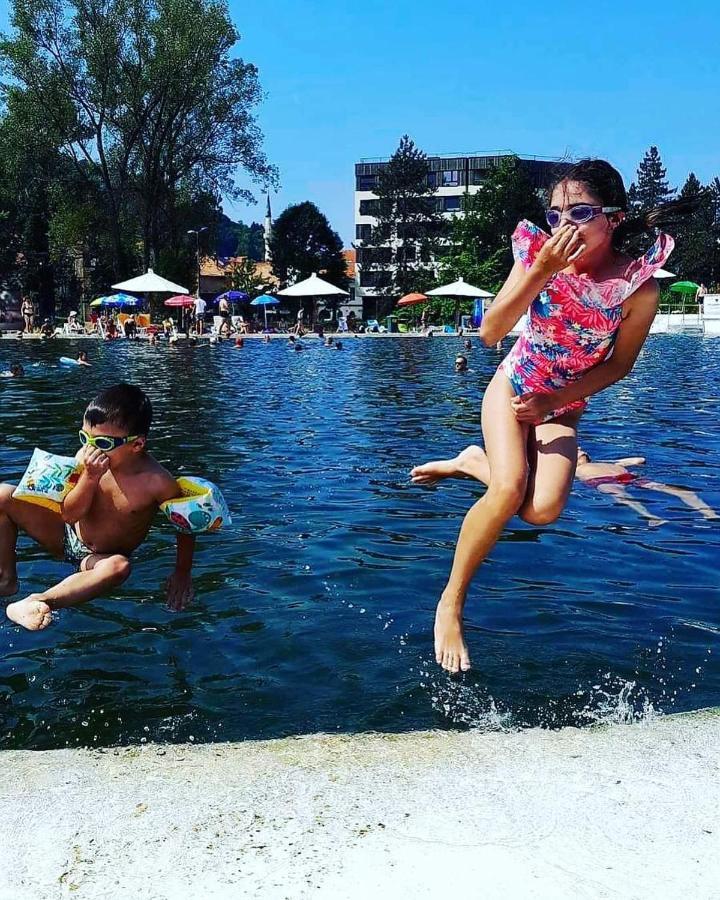 Apartman Park Lake توزلا المظهر الخارجي الصورة